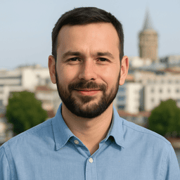 Mustafa Şahin, Emlak Danışmanı, Adana